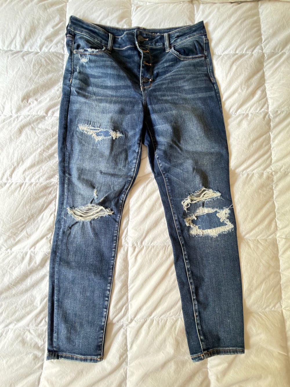 American Eagle Distressed Women's Dark Wash Blue Jeans - Size 16 Short